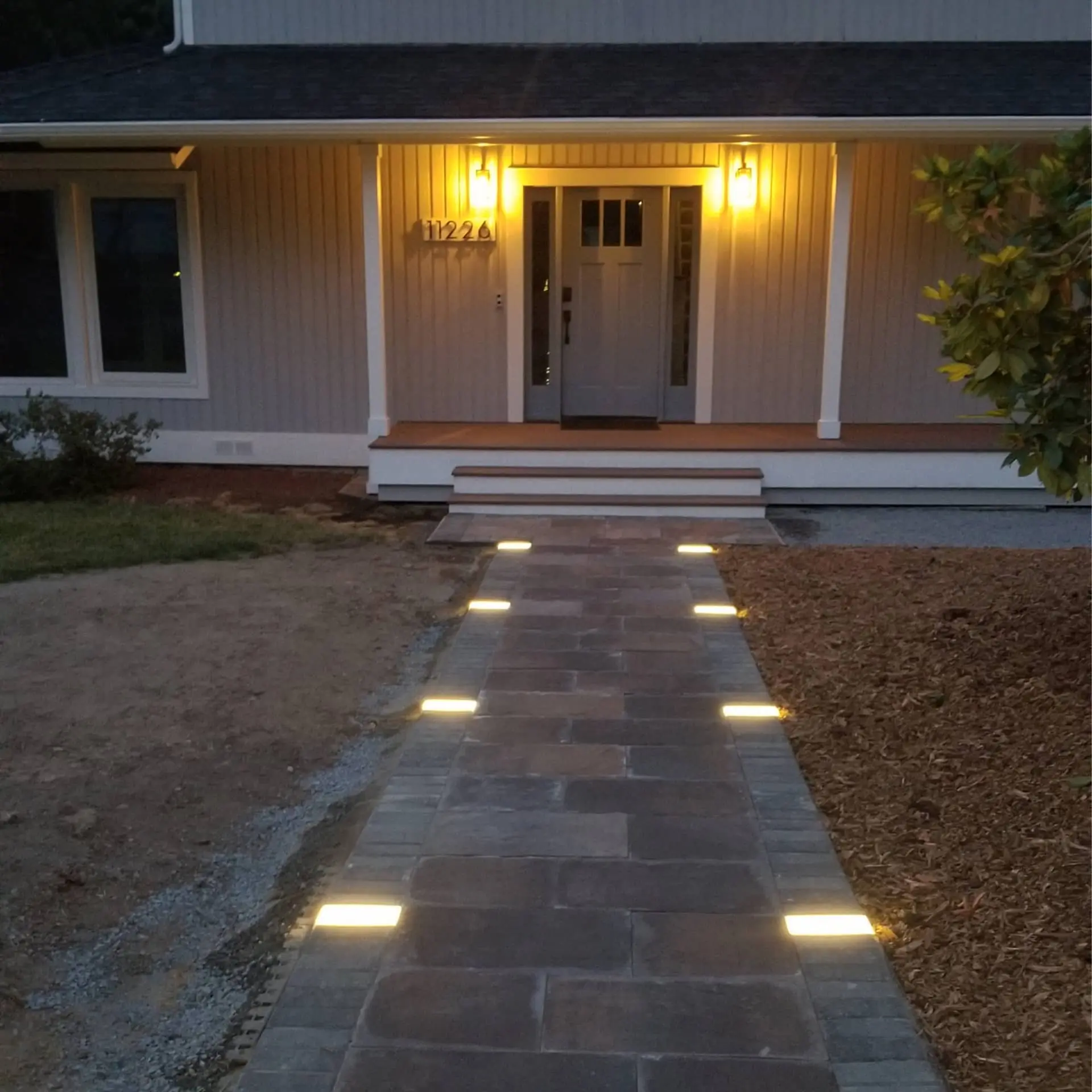 Pathway and driveway lights