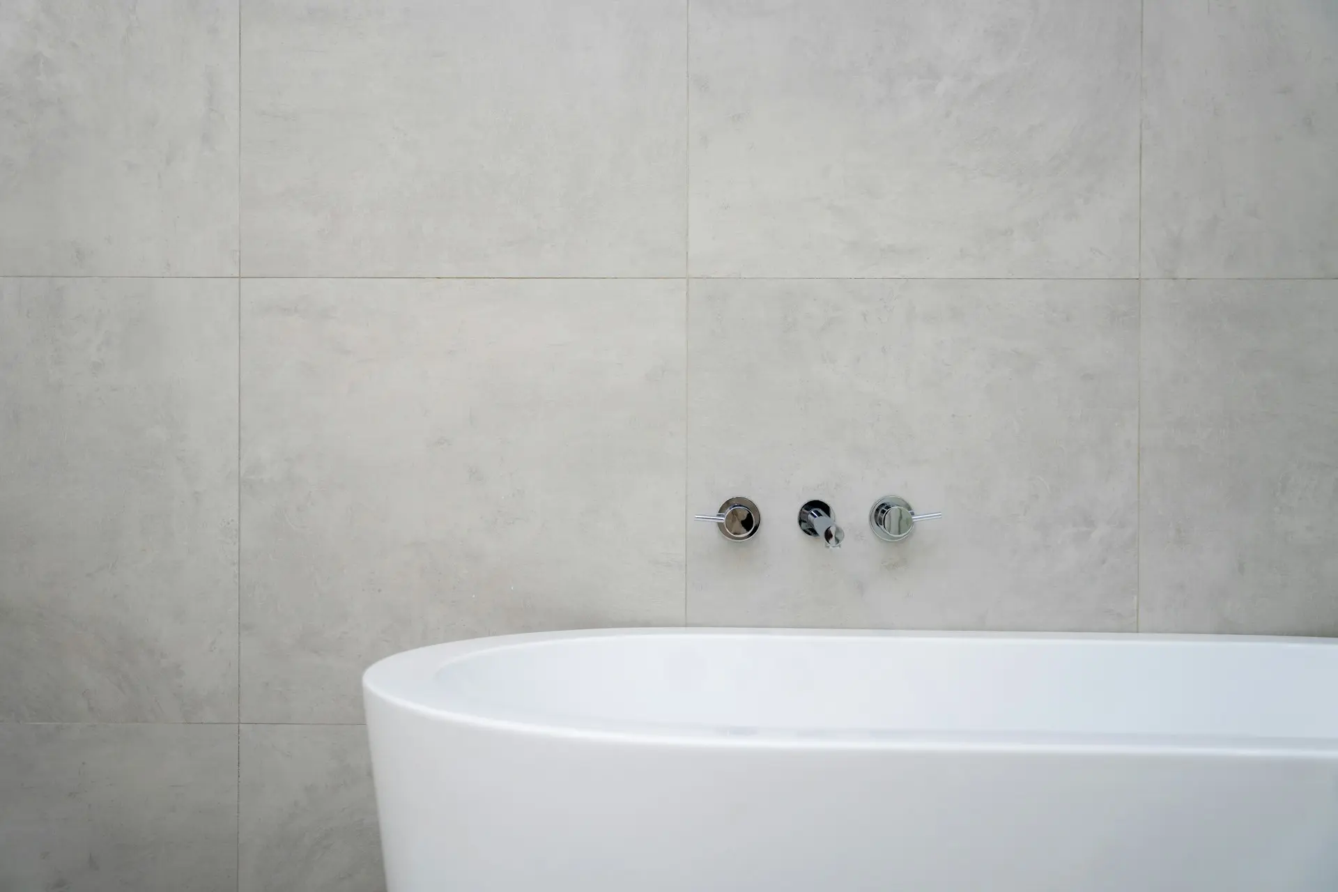 bathroom ceramic tile